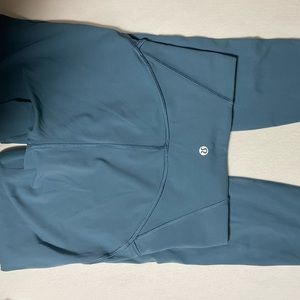 LULULEMON - high wasted leggings - Size 4
